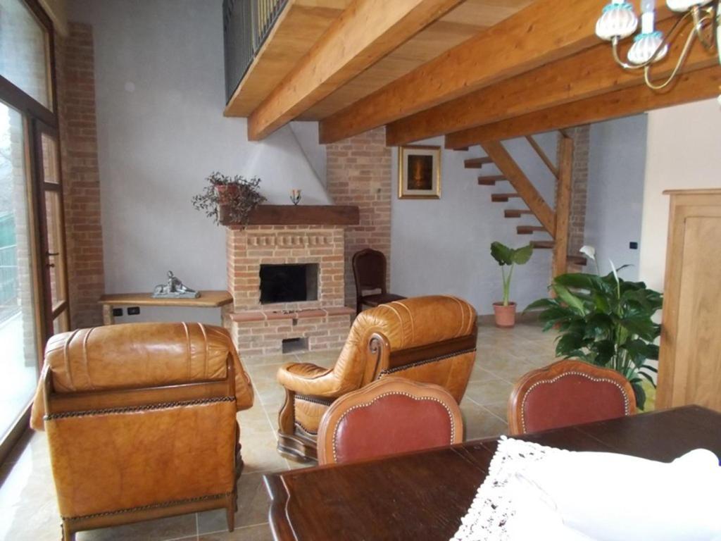Agriturismo Ercolana Neviglie Quarto foto